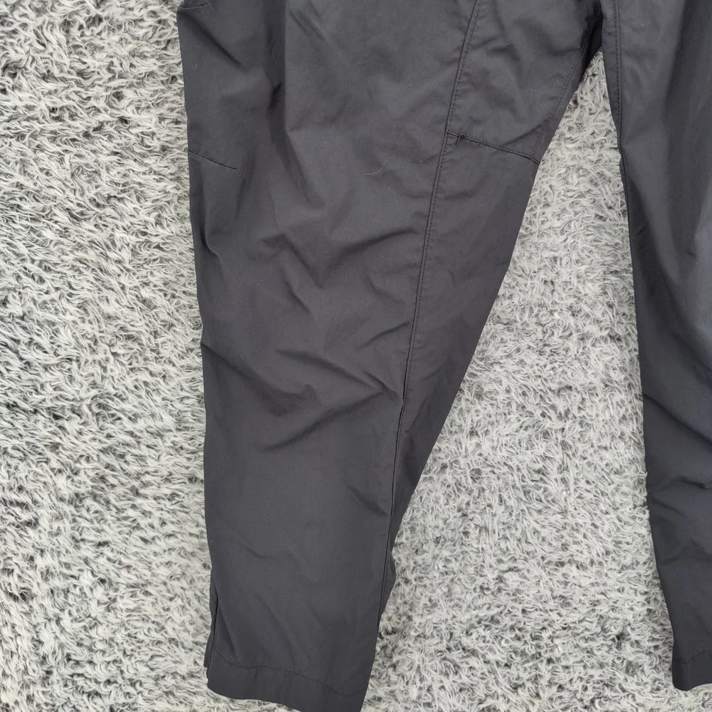Nike Sportswear Style Essentials Mens Gorpcore Utility Cargo Pants 28x25 Black